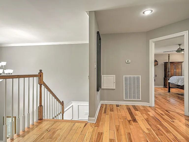 9 Wayland Ct — Photo 28