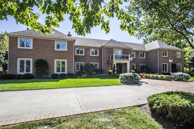 1st image of 685 Retreat Ln