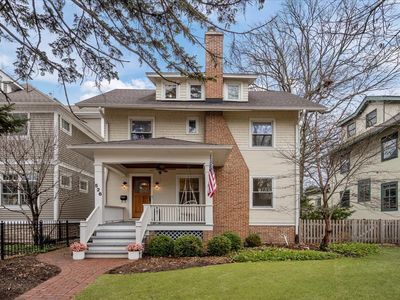 526 8th St, Wilmette, IL, 60091