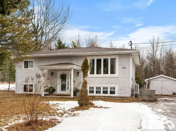 857 Mapleton Rd, Moncton, NB E1G 2K6