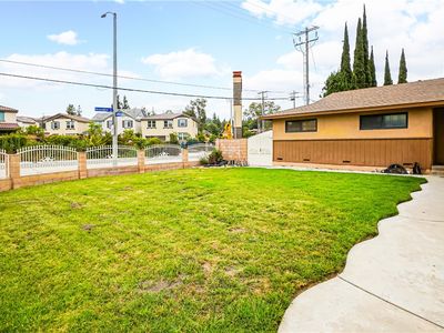 1899 Waters Ave, Pomona, CA, 91766