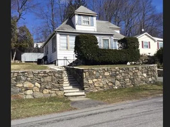 194 N Terry Hill Rd, Carmel, NY 10512
