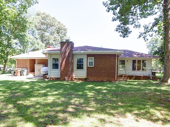 3rd image of 3540 Cherry Ln