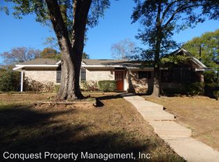 2206 Debby Ln, Tyler, TX 75701