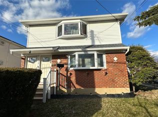 21919 137th Rd, Springfield Gardens, NY 11413