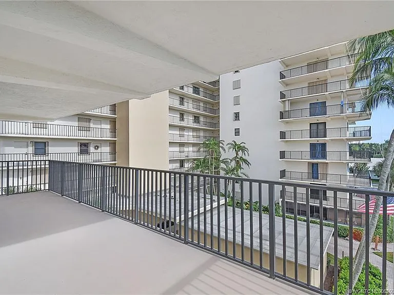 10044 S Ocean Dr #401 — Photo 33