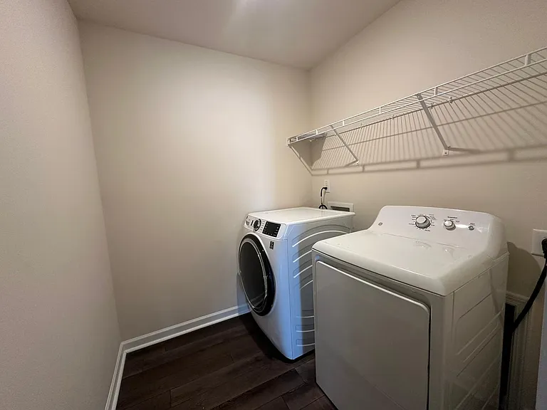 3528 Strawberry Patch Row — Photo 19