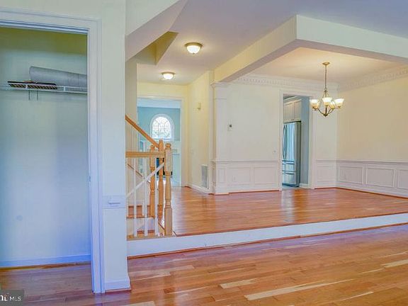 5th image of 9522 Lagersfield Cir