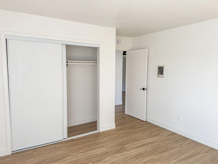 Sycamore Hills Village Apartments — Photo 37