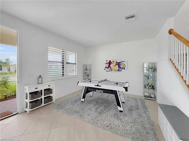 3319 Menores Way — Photo 4