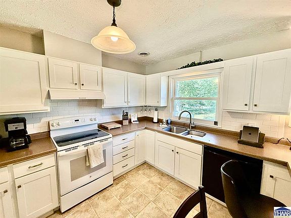 5th image of 8037 Deer Run Ct