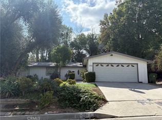 20416-20416 Coulson St, Woodland Hills, CA 91367
