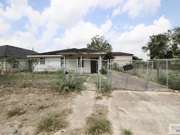 6205 Tepepan Dr, Brownsville, TX 78521