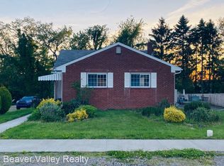 108 Sawyer Dr, Aliquippa, PA 15001