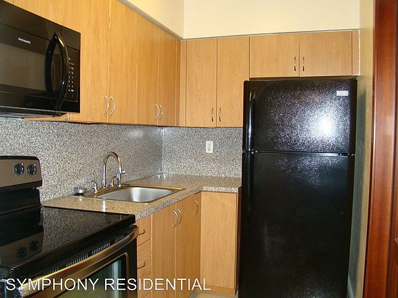 3rd image of 1931 NE 51st St #29