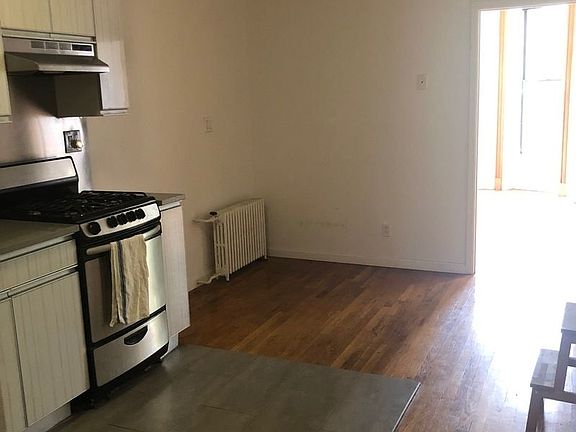 5th image of 334 Lafayette Ave APT 2