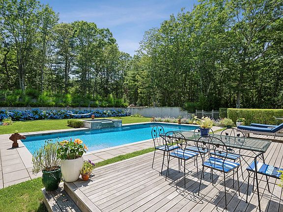 5th image of 39 Harbor View Dr