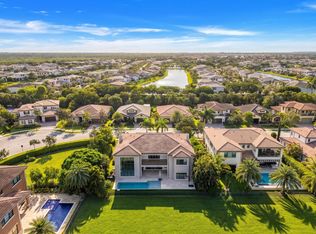 9065 Watercrest Cir #E, Pompano Beach, FL 33067