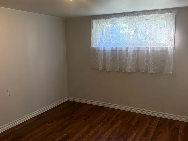 62 Lombardy Cres #BASEMENT — Photo 14