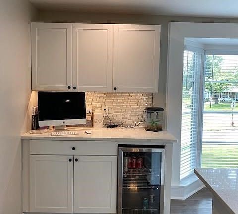 5th image of 203 Crescent Dr