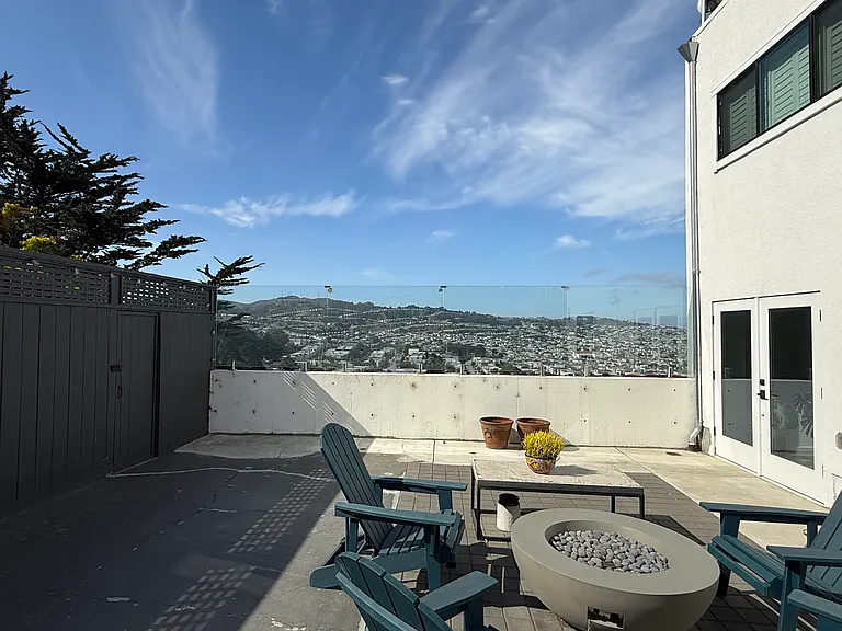 95 Ina Ct — Photo 1
