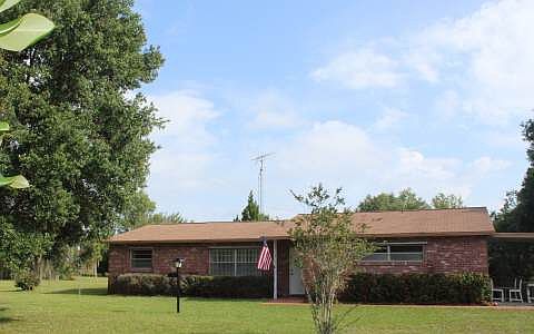2nd image of 1832 Karen Blvd