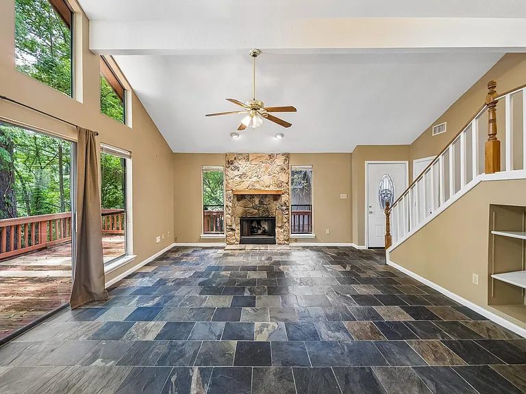 422 Nursery Rd — Photo 13