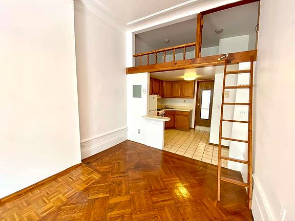 5th image of 43 W 69th St APT 2B