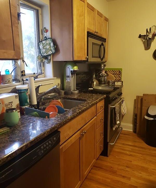 1st image of 4891 N Ashland Ave APT 3E