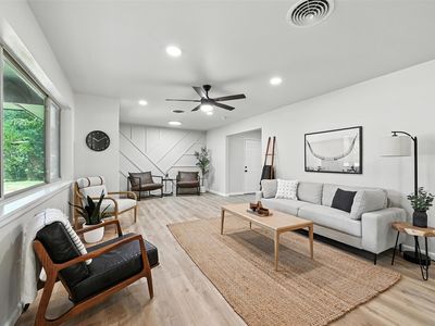 6809 John Dr, Richland Hills, TX, 76118