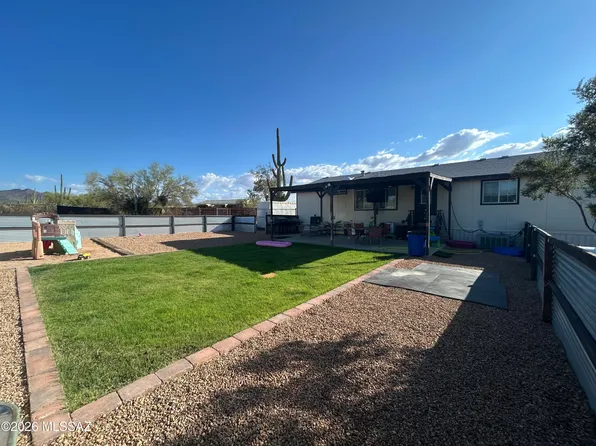 6450 N Gemstone Rd, Tucson, AZ 85743