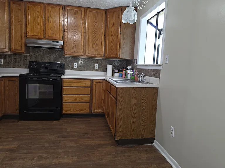 2029 N Emerson Ave #2026_06 — Photo 4