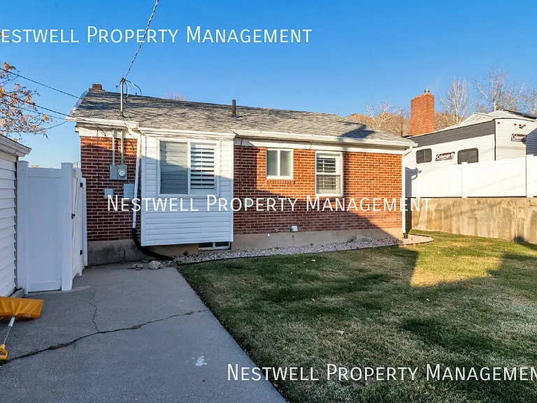2590 E Wilmington Ave — Photo 22