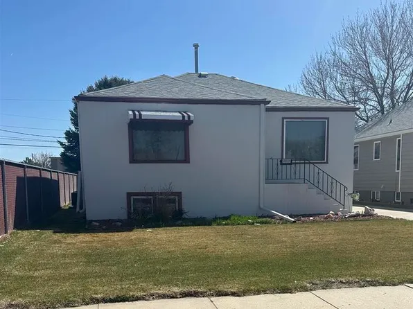2617 Avenue D, Scottsbluff, NE 69361