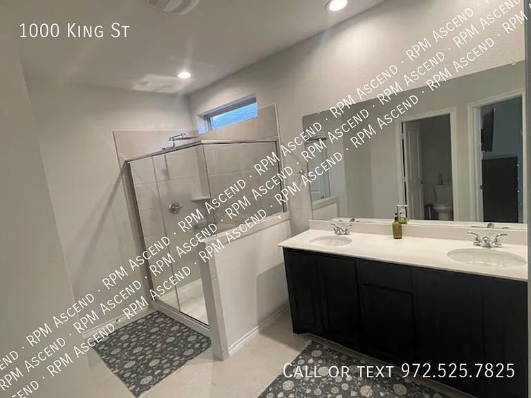 1000 King St — Photo 15