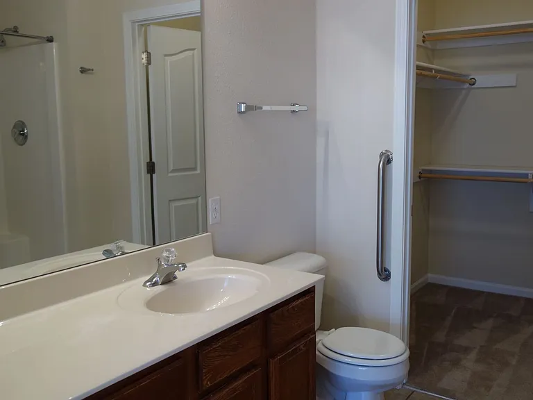 Manor Homes — Photo 29