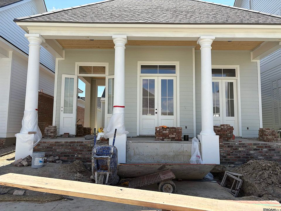 1st image of 5330 Rue Des Jardin