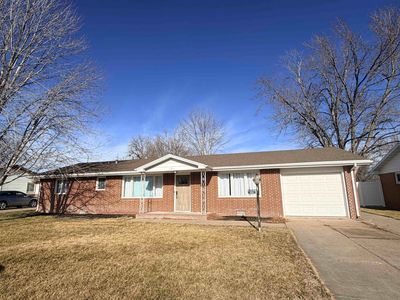 1911 W E Street, North Platte, NE, 69101