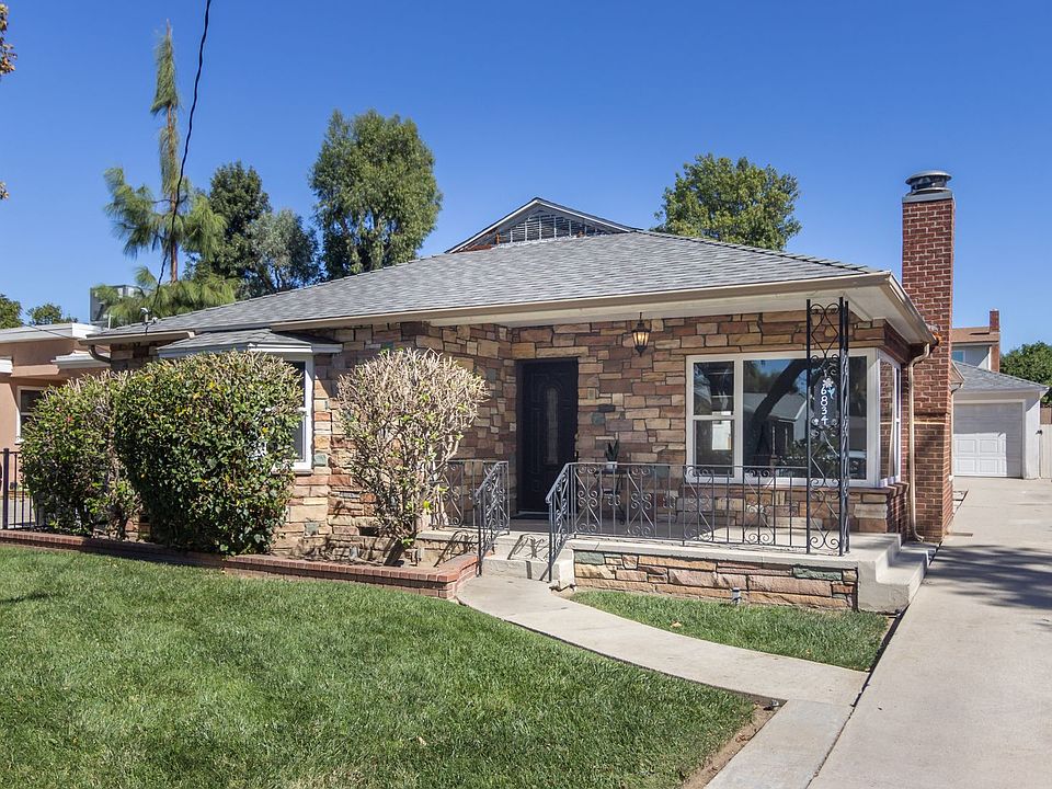 1st image of 6834 Forbes Ave