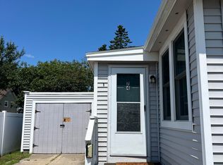 74 King St APT 1, Scarborough, ME 04074