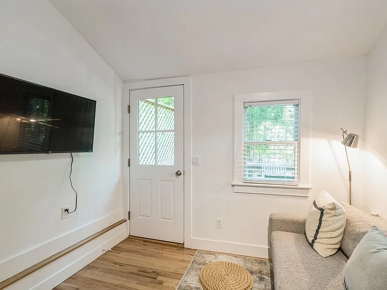 23 Long Beach Ln — Photo 8
