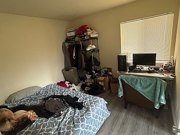 4th image of 7448 Tampa Ave