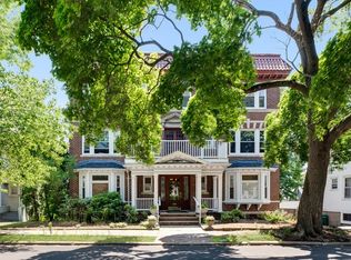 124 Ocean St APT 3B, Lynn, MA 01902