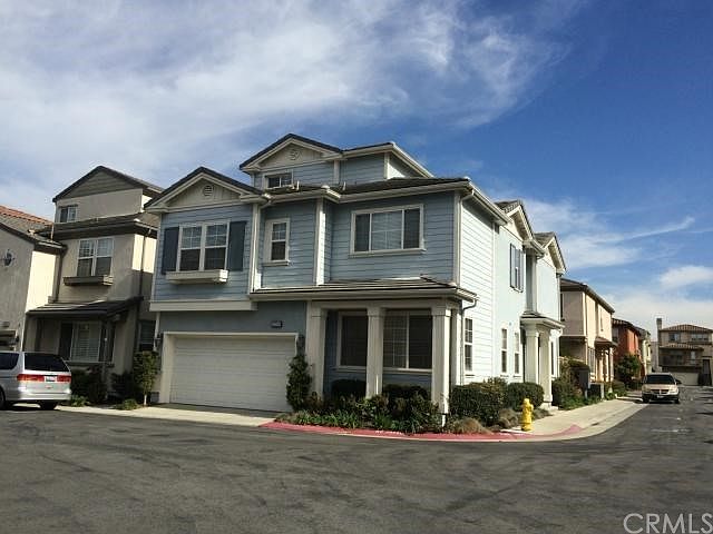 2nd image of 2869 Maricopa St