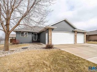 7400 W Lobelia St, Sioux Falls, SD 57106