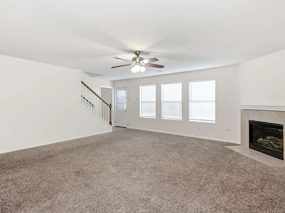 5007 Oak Stand Ct