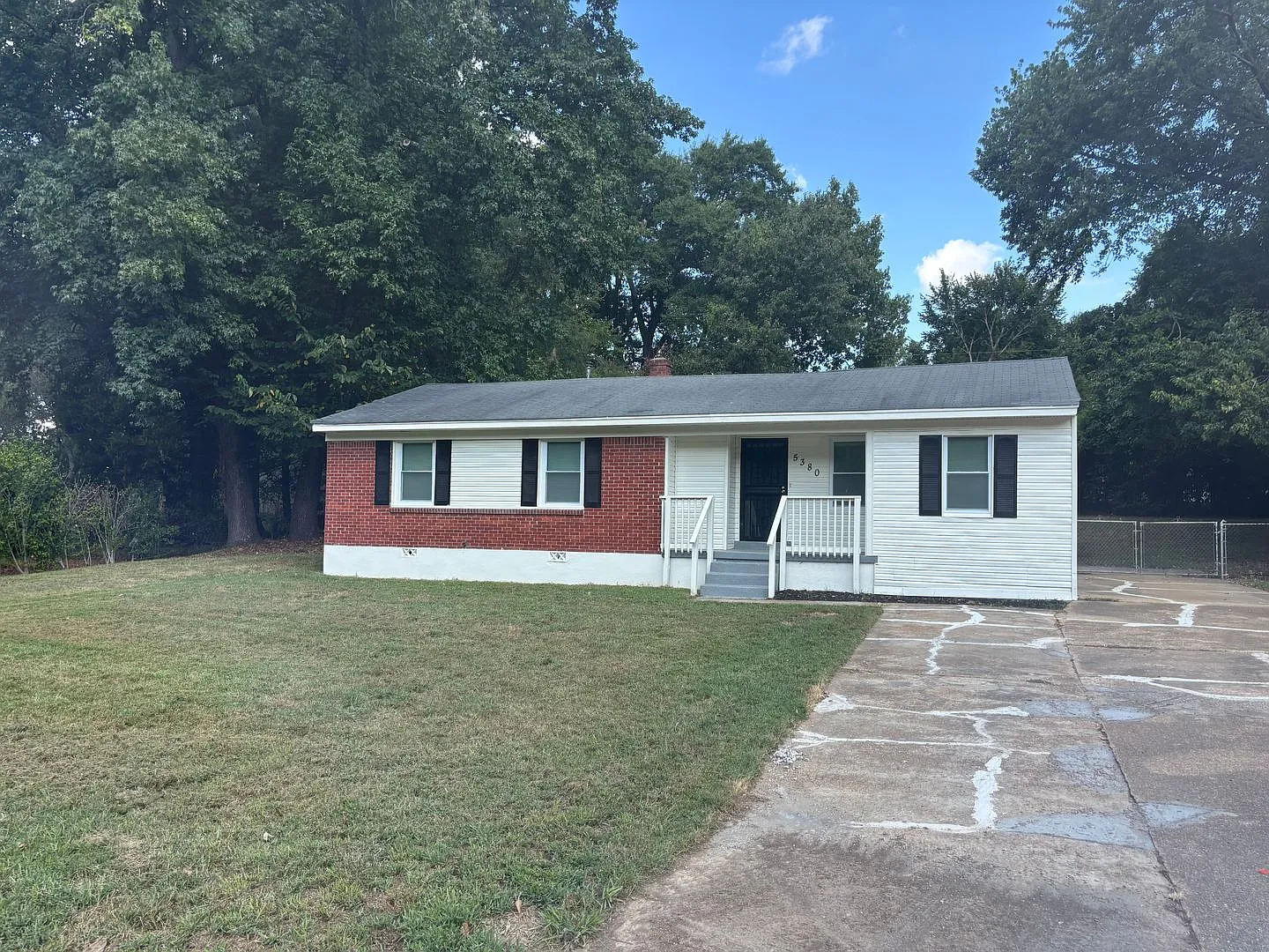 Welcome to 5380 Blackwell Road! — Photo 2