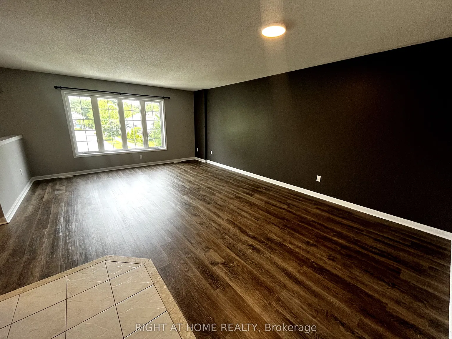 2 bed, $2,500 — Photo 4