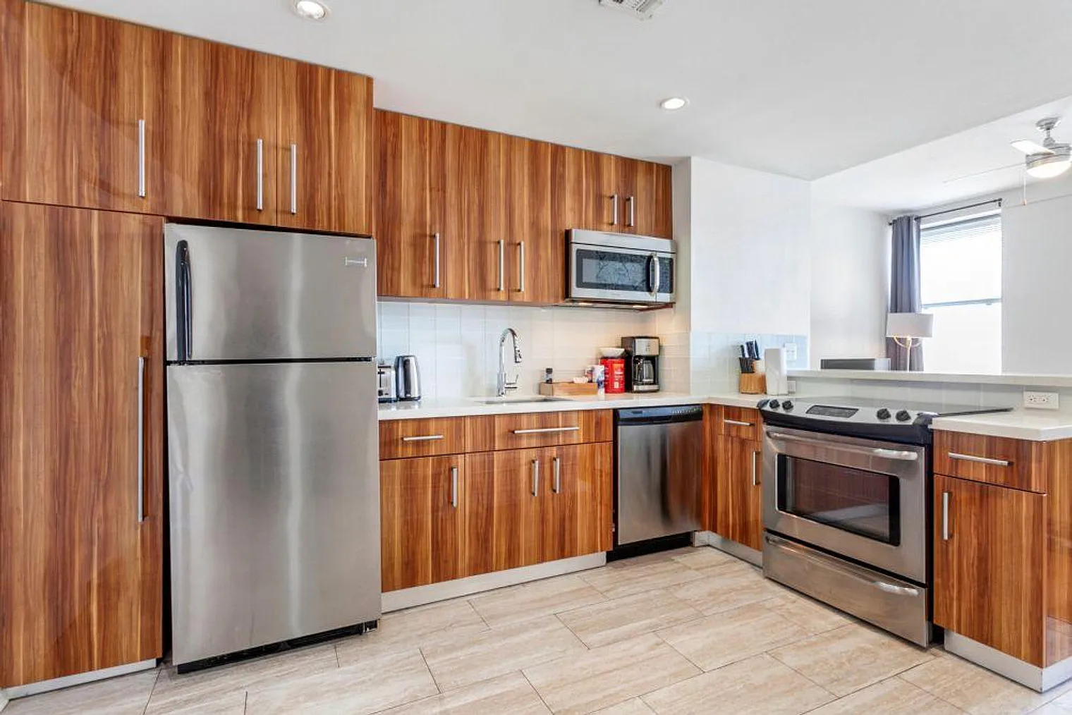 1 bed, 1.0 bath, 430 sqft, $3,905 — Photo 4