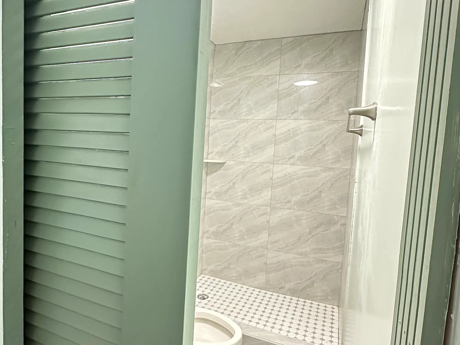 Studio, 350 sqft, $2,000 — Photo 4